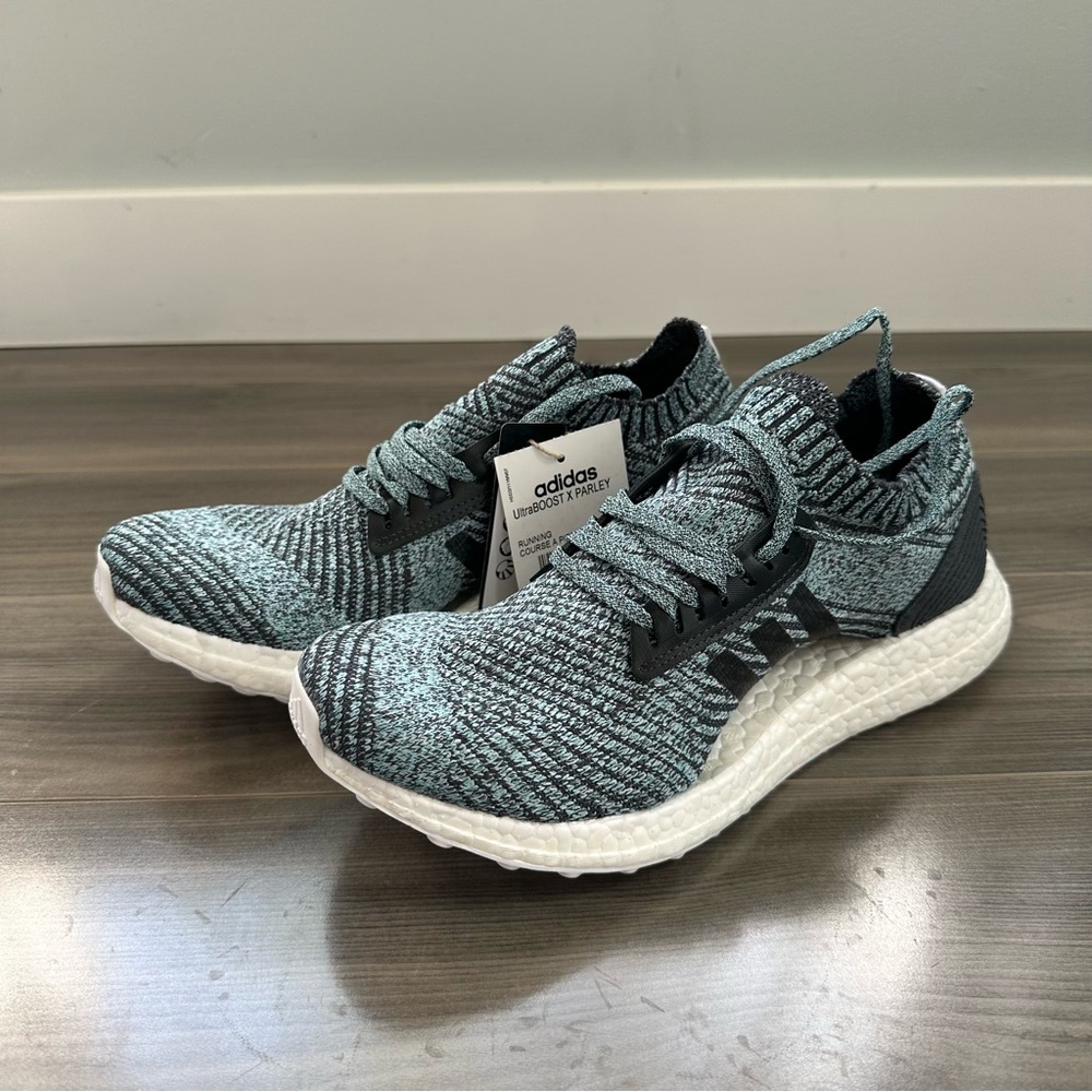 NEW Women’s Ultraboost x Parley, Size 8